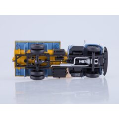 1:43 Масштабная модель АЦЖР на шасси ЗИЛ-130