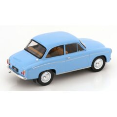 1:24 Масштабная модель SYRENA 105 1975 Light Blue