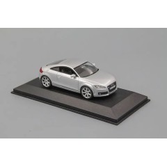 1:43 Масштабная модель Audi TT Roadster. lichtsilber