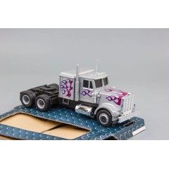 1:64 Масштабная модель тягач Kenwort W900