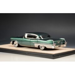 1:43 Масштабная модель CADILLAC Fleetwood Sixty Special 1957 Arlington Green Metallic