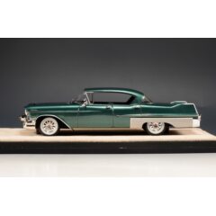 1:43 Масштабная модель CADILLAC Fleetwood Sixty Special 1957 Arlington Green Metallic