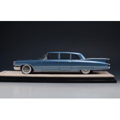 1:43 Масштабная модель CADILLAC Fleetwood 75 Limousine 1960 Hampton Blue Metallic