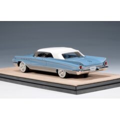1:43 Масштабная модель BUICK Electra 225 Convertible (закрытый) 1960 Turquoise Metallic
