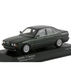 1:43 Масштабная модель BMW 5-Series (E34) 1988 Green Metallic