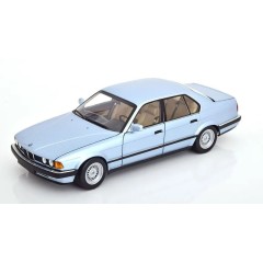 1:18 Масштабная модель BMW 730I (E32) - 1986 (light blue met)