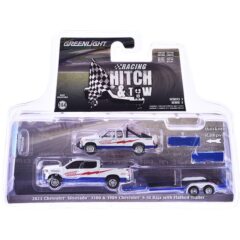 1:64 набор CHEVROLET Silverado 1500 2023 с прицепом-автовозом и CHEVROLET S-10 Baja "American Thunder" 1989
