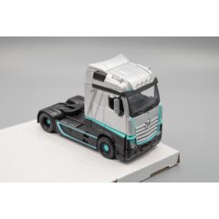 1:43 Масштабная модель седельный тягач MERCEDES-BENZ Actros Gigaspace Customs 2020 Silver