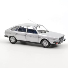 1:18 Масштабная модель RENAULT 30 TX 1979 Silver