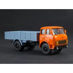 1:43 Легендарные грузовики СССР №20 - МАЗ-5335 бортовой
