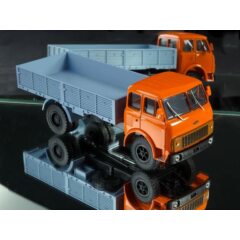 1:43 Легендарные грузовики СССР №20 - МАЗ-5335 бортовой
