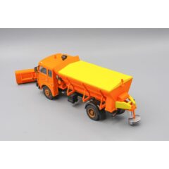 1:43 Kultowe Ciezarowki PRL-u №99 - JELCZ 325 Plugopiaskarka P1