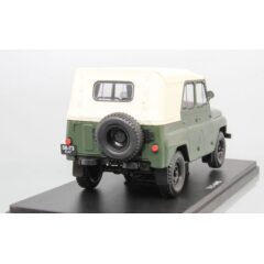 1:24 Легендарные Советские Автомобили №16 - УАЗ-469Б