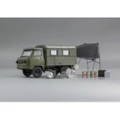 1:43 Масштабная модель Ульяновский 450Д "АКД-64" (передвижной армейский кинотеатр)