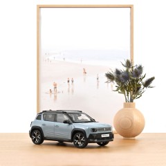1:18 Масштабная модель RENAULT 4 E-Tech Electric 2025 Cloud Blue