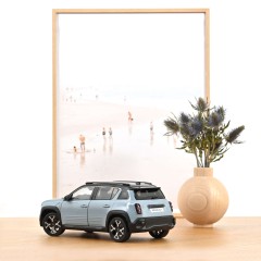 1:18 Масштабная модель RENAULT 4 E-Tech Electric 2025 Cloud Blue