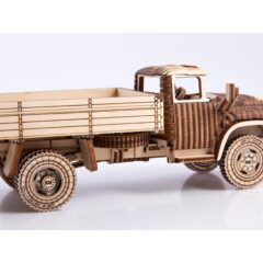 1:35 Сборная модель ЗИЛ 130-Бортовой