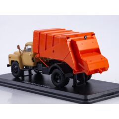 1:43 Масштабная модель Мусоровоз 53М (53)