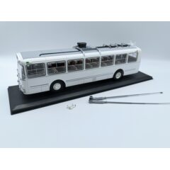 1:43 Масштабная модель Троллейбус ЗиУ-5 иней с боксом