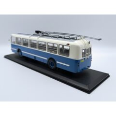 1:43 Масштабная модель Троллейбус ЗиУ-5 мороз с боксом