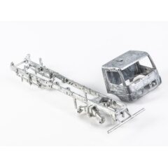 1:43 Сборная модель KAMAZ-65802-87(S5) самосвал