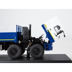 1:43 Масштабная модель КАМАЗ-6560 бортовой (рестайлинг)