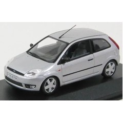 1:43 Масштабная модель Ford Fiesta 3-door 2001 Silver