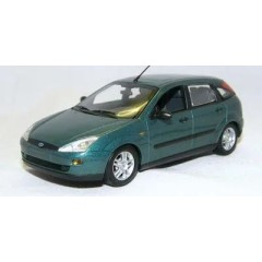 1:43 Масштабная модель Ford Focus Saloon 5-door 1997 Green Metallic