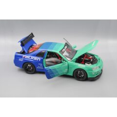 1:18 Модель Nissan Skyline GT-R, зелёный, 26 см.