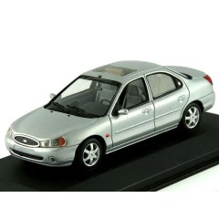 1:43 Масштабная модель Ford Mondeo Saloon 1997 Silver