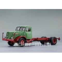 1:43 Масштабная модель Henschel HS 140 Chassis 1954 Green / Red