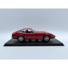 1:24 Масштабная модель FERRARI 365 Gtb/4 1968
