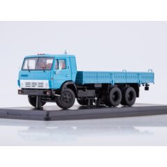 1:43 Масштабная модель КАМАЗ-53212 бортовой