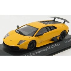 1:43 Масштабная модель Lamborghini Murcielago LP 670-4 SV 2009 Yellow