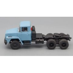 1:43 Масштабная модель КРАЗ 252 седельный тягач (1979-1990), голубой