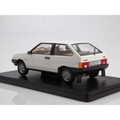 1:24 Легендарные Советские Автомобили №80 – Волжский-2108 “Спутник”