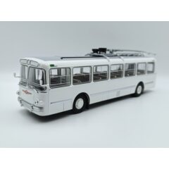 1:43 Масштабная модель Троллейбус ЗиУ-5 иней