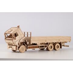 1:35 Сборная модель КАМАЗ-65117 бортовой