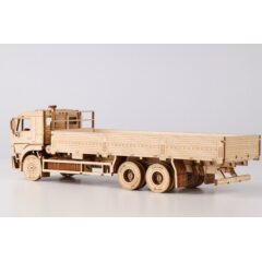 1:35 Сборная модель КАМАЗ-65117 бортовой