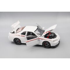 1:24 Модель Nissan Skyline GT-R, белый, 21 см.
