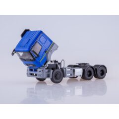 1:43 Масштабная модель КАМАЗ-65206 седельный тягач