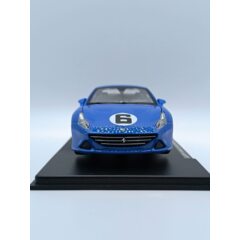 1:24 Масштабная модель FERRARI California T 2014 Blue