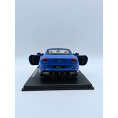 1:24 Масштабная модель FERRARI California T 2014 Blue
