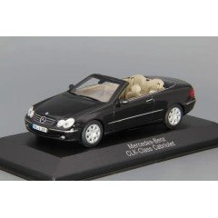 1:43 Масштабная модель Mercedes Benz CLK-Klasse Cabriolet, black