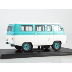 1:24 Легендарные Советские Автомобили №20 – УАЗ-452В