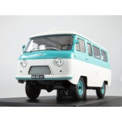 1:24 Легендарные Советские Автомобили №20 – УАЗ-452В