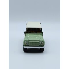1:43 Масштабная модель LAND ROVER Defender 90 4х4 1995 Green/White