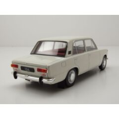 1:24 Масштабная модель FIAT 124 1970 White