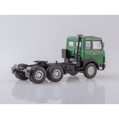 1:43 Масштабная модель МАЗ-6422 седельный тягач, зеленый