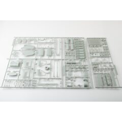 1:35 Сборная модель Авиация UH-1C Huey "Frog"